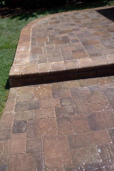 patio hardscaped with concrete pavers